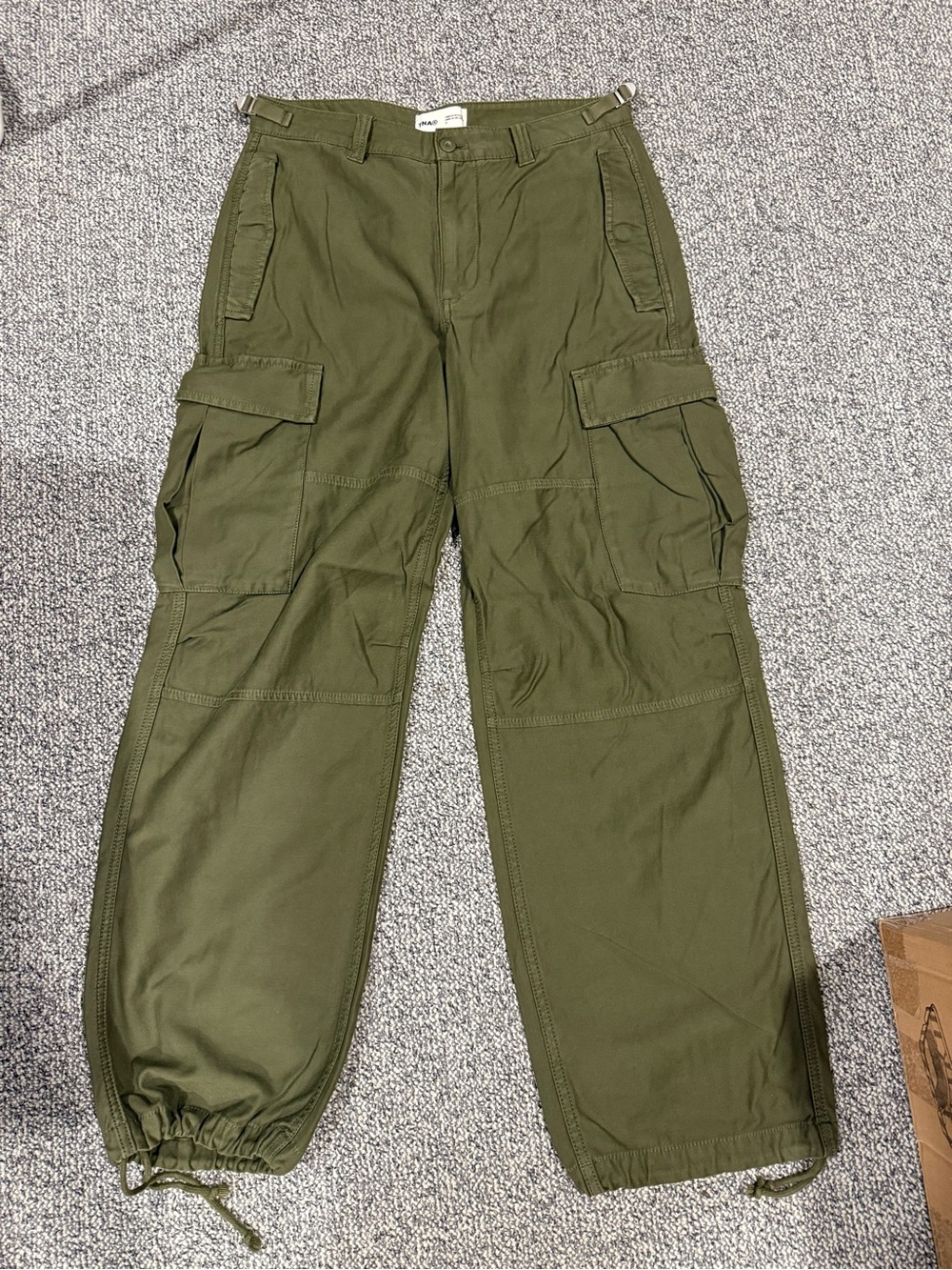 Aritzia TNA Cargo Pants